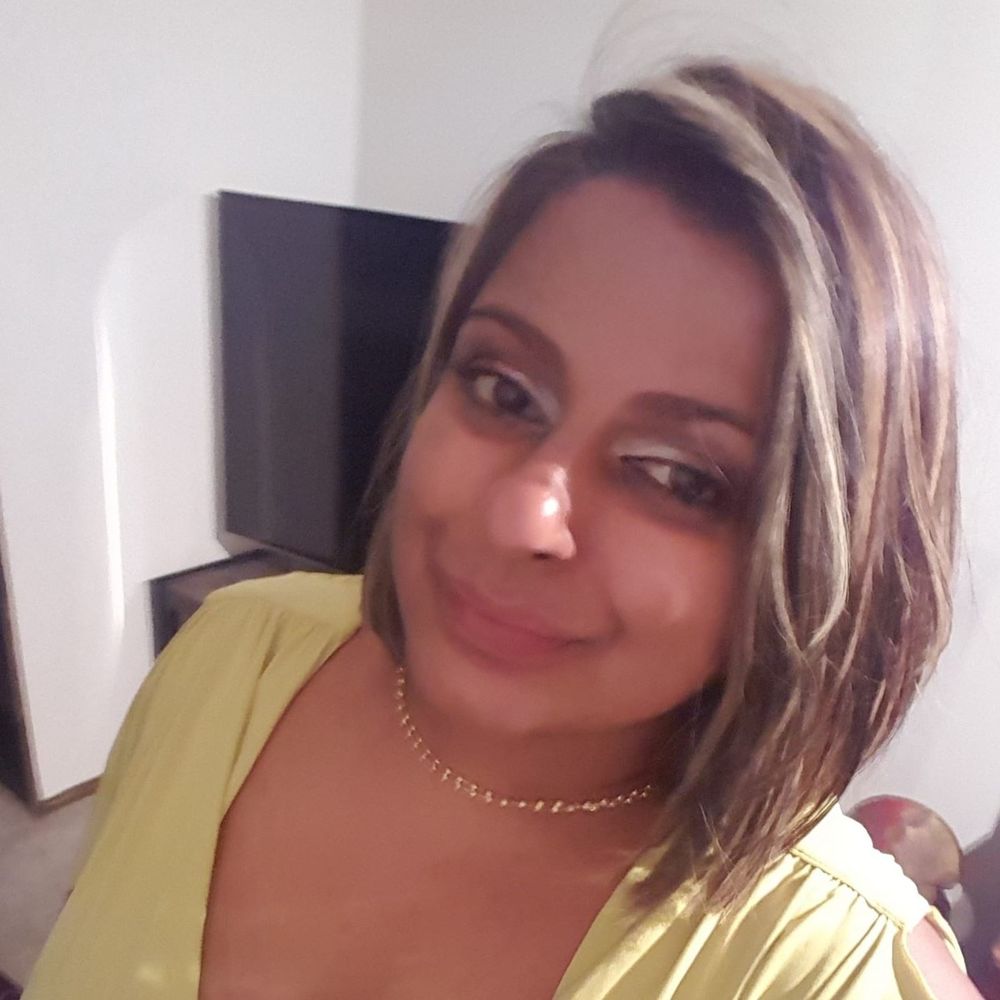 Meet your Posher, Aparna